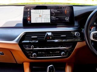 2021 BMW 520d 2.0 M Sport (G30) LCI (CKD) - image blurred placeholder