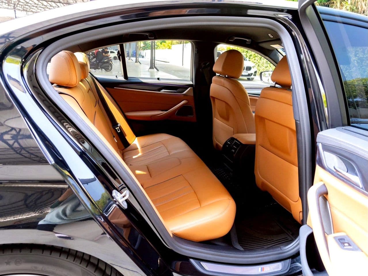 2021 BMW 520d 2.0 M Sport (G30) LCI (CKD)