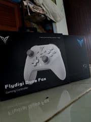 Flydigi Dune Fox Gamepad - image blurred placeholder