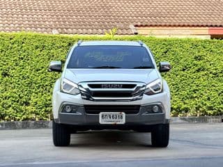 2017 Isuzu MU-X 3.0 2WD DVD Navigation - image blurred placeholder