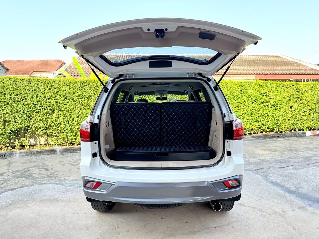 2017 Isuzu MU-X 3.0 2WD DVD Navigation