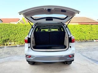 2017 Isuzu MU-X 3.0 2WD DVD Navigation - image blurred placeholder