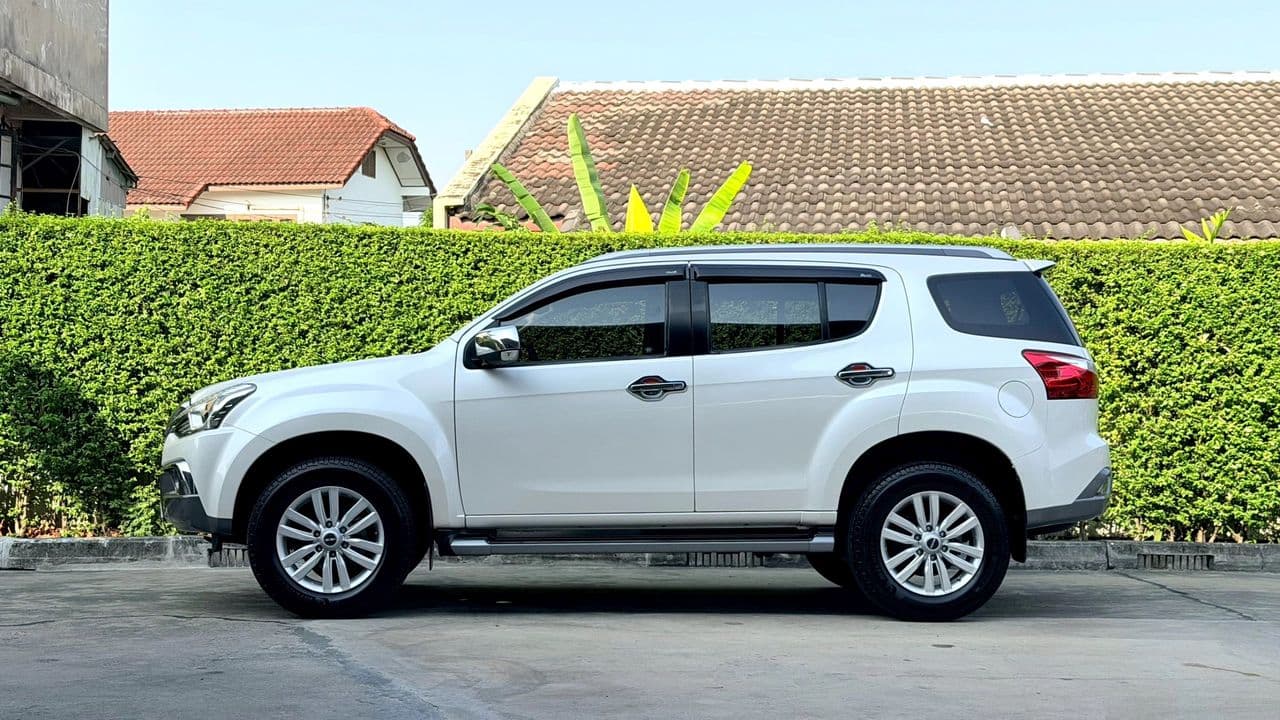 2017 Isuzu MU-X 3.0 2WD DVD Navigation