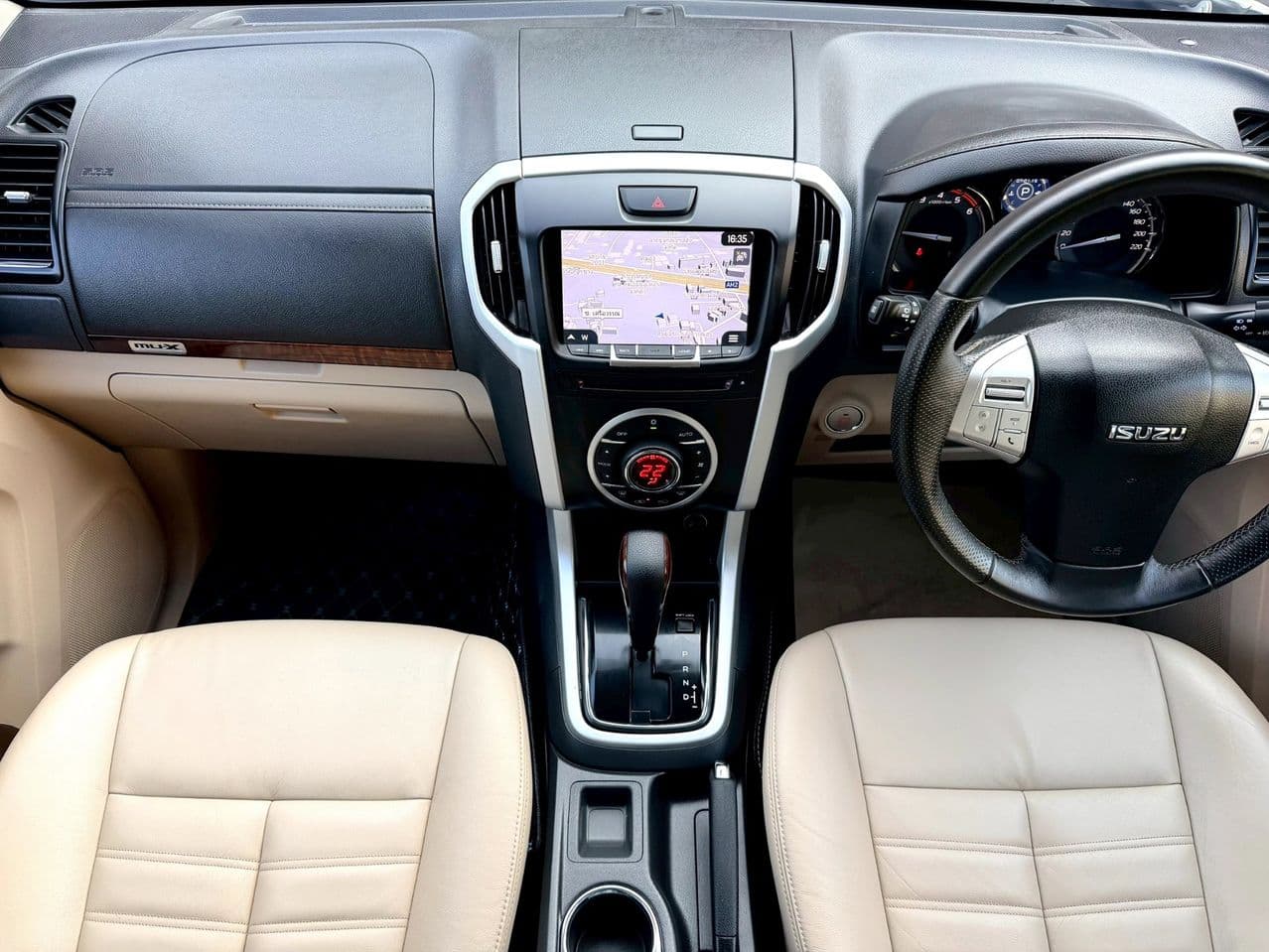 2017 Isuzu MU-X 3.0 2WD DVD Navigation