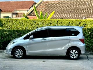 Honda Freed 1.5 EL ปี 2012 - image blurred placeholder