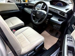 Honda Freed 1.5 EL ปี 2012 - image blurred placeholder