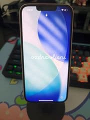 IPhone 13 - image blurred placeholder