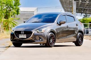 ปี 2016 MAZDA 2 1.3 High Connect A/T - image blurred placeholder