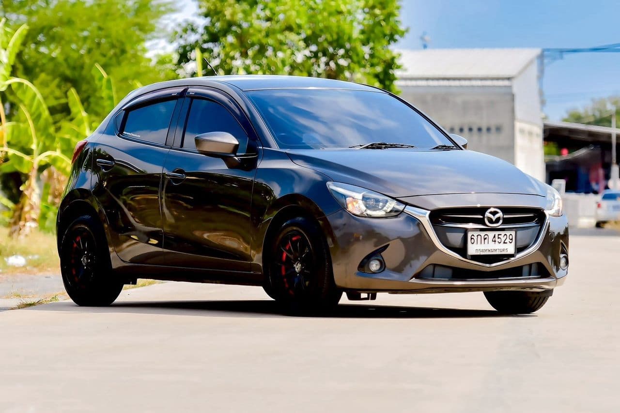 ปี 2016 MAZDA 2 1.3 High Connect A/T