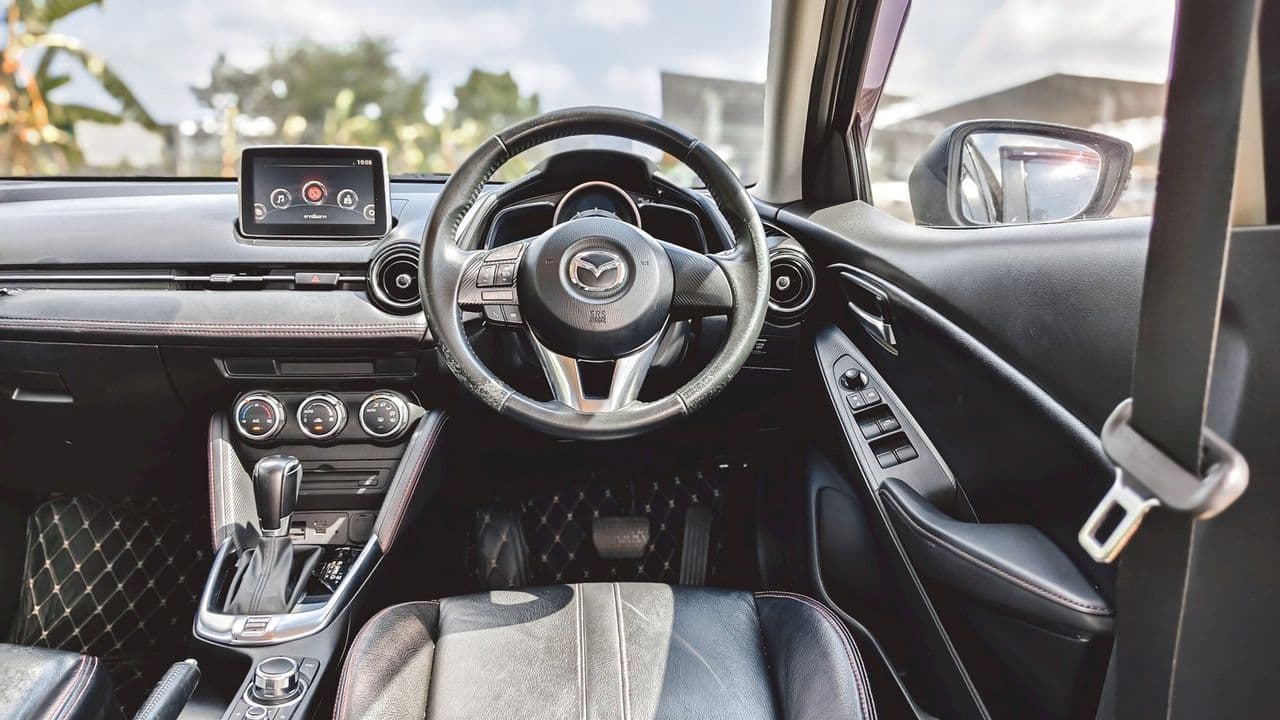 ปี 2016 MAZDA 2 1.3 High Connect A/T