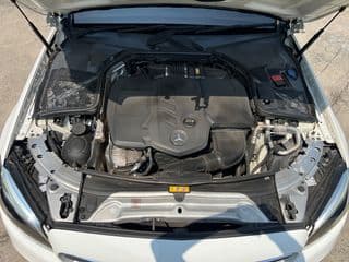 Mercedes Benz C220 d Avantgarde W205 Facelift 2019 - image blurred placeholder