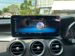 Mercedes Benz C220 d Avantgarde W205 Facelift 2019 - image blurred placeholder