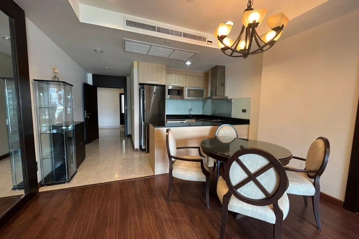 2 Bedroom Condo in Sathorn Gardens