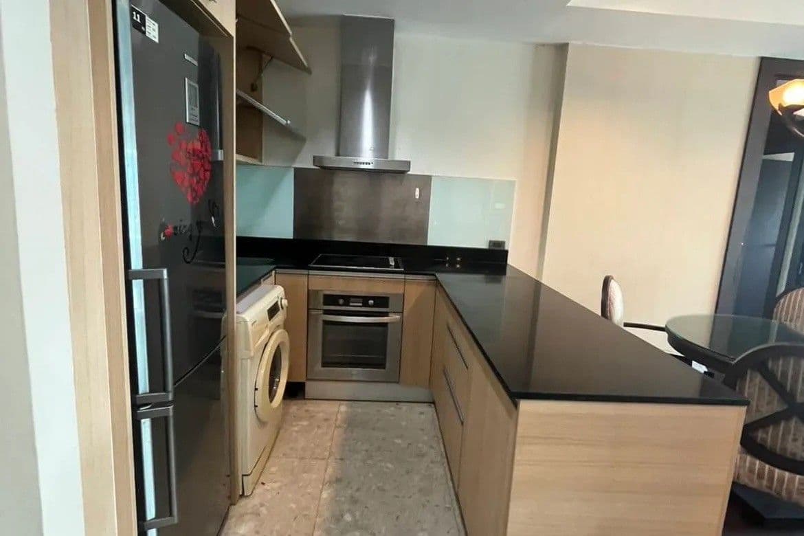 2 Bedroom Condo in Sathorn Gardens