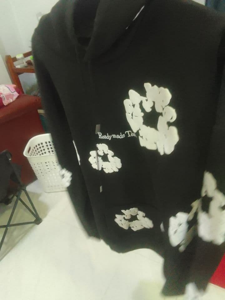 เสื้อกันหนาวลายดอก