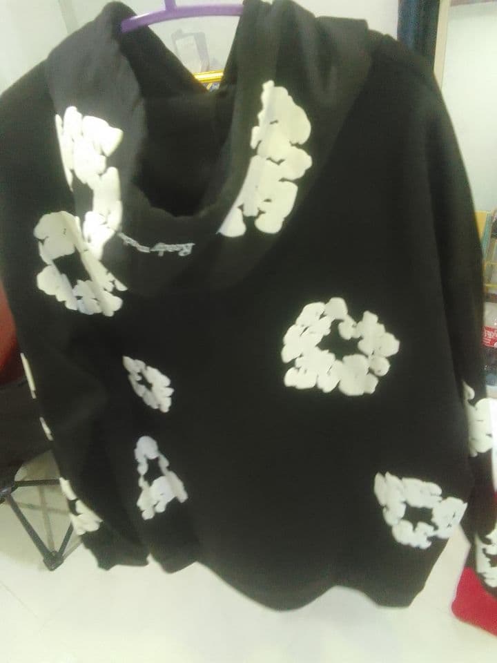 เสื้อกันหนาวลายดอก