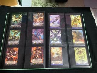 Vanguard Cards - image blurred placeholder