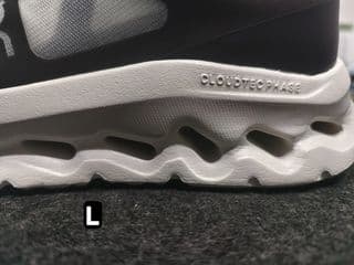 On cloudtilt remix - image blurred placeholder