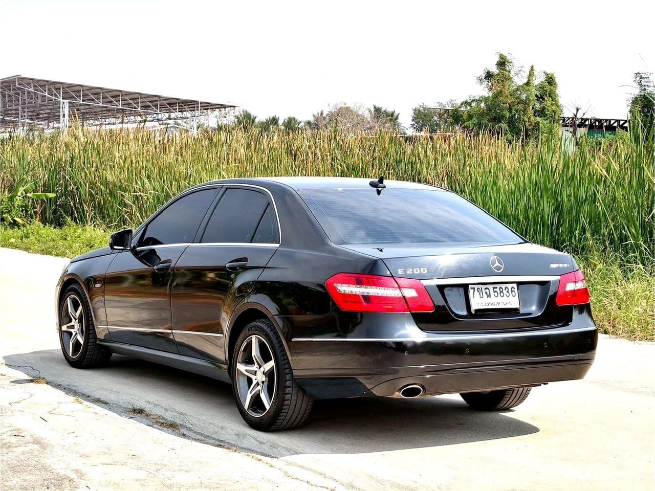 2011 Benz E200 AMG 1.8 A/T