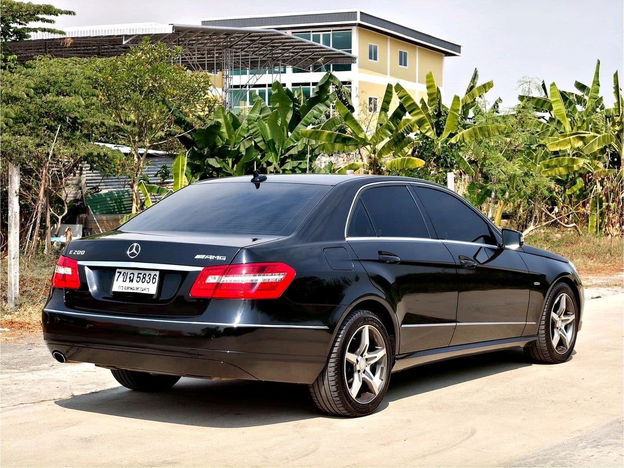 2011 Benz E200 AMG 1.8 A/T