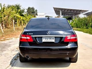 2011 Benz E200 AMG 1.8 A/T - image blurred placeholder