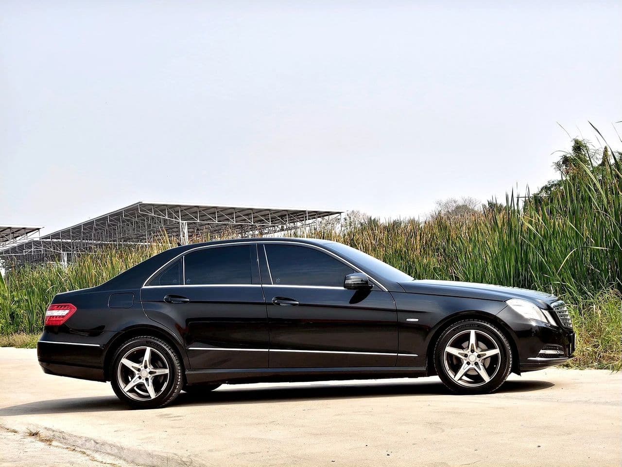 2011 Benz E200 AMG 1.8 A/T
