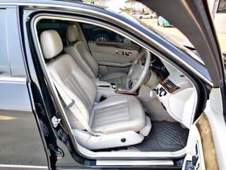 2011 Benz E200 AMG 1.8 A/T - image blurred placeholder