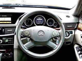 2011 Benz E200 AMG 1.8 A/T - image blurred placeholder