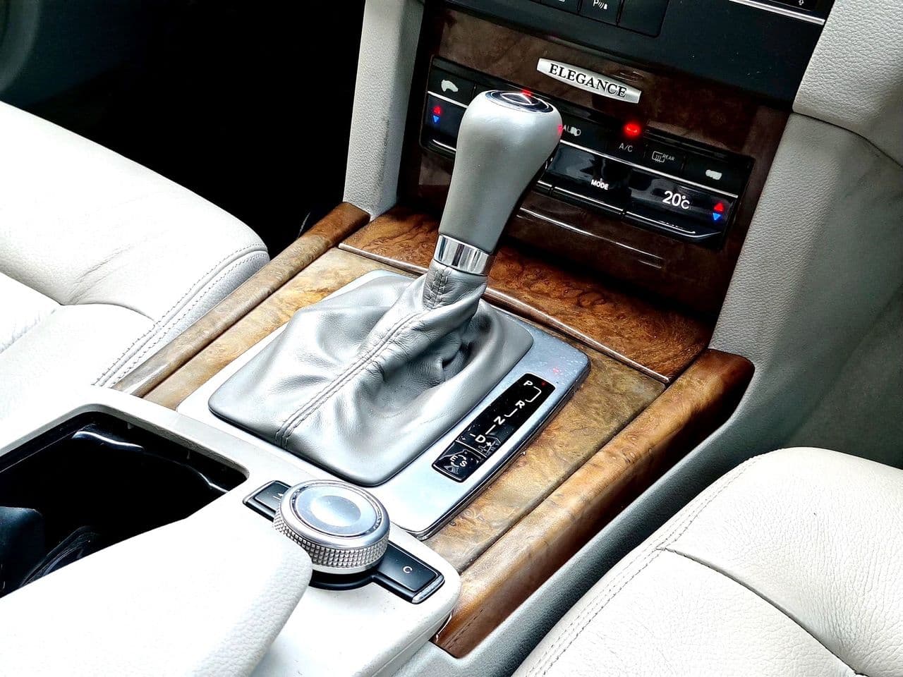 2011 Benz E200 AMG 1.8 A/T