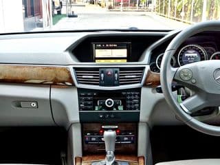 2011 Benz E200 AMG 1.8 A/T - image blurred placeholder