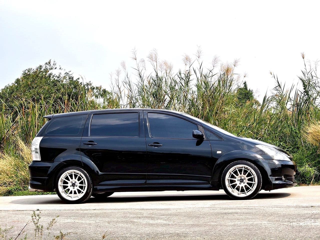 2004 Toyota Wish 2.0 Q Limited ซันรูฟ A/T