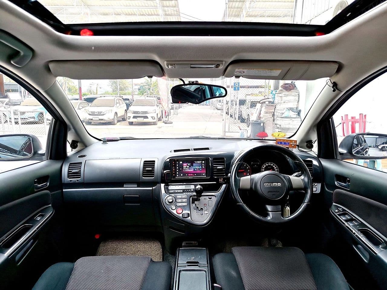 2004 Toyota Wish 2.0 Q Limited ซันรูฟ A/T