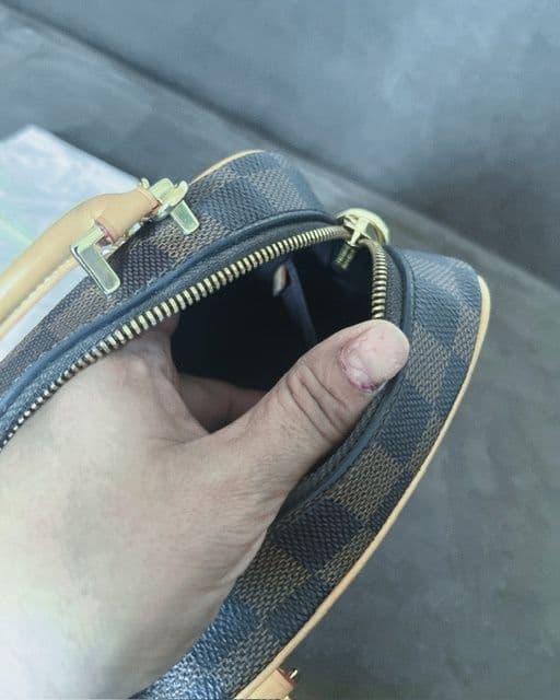 Louis Vuitton Valisette Souple BB made from Damier Ebene canvas