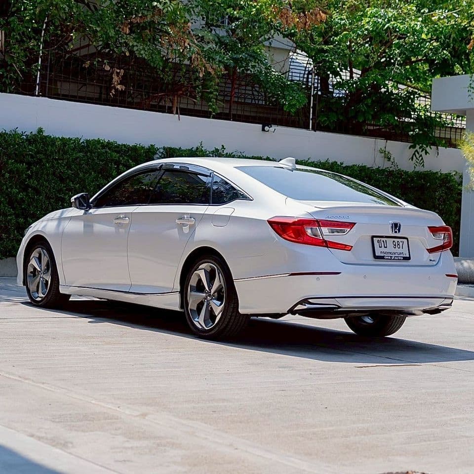 2021 honda Accord 2.0 eHEV Tech