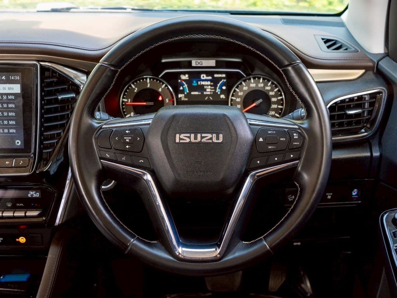 Isuzu MU-X 1.9 Ultimate 2WD ปี 2023