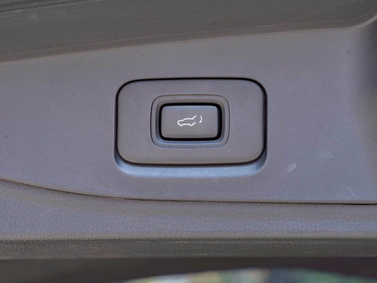 Isuzu MU-X 1.9 Ultimate 2WD ปี 2023