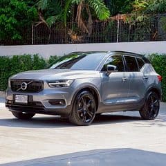 2019 Volvo XC40 2.0 AWD R-Design (CBU) - image blurred placeholder