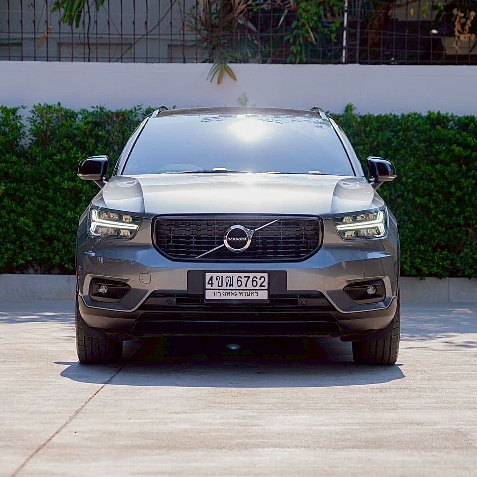 2019 Volvo XC40 2.0 AWD R-Design (CBU)