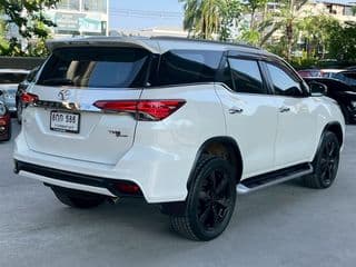2018 Toyota Fortuner 2.8 TRD Sportivo - image blurred placeholder