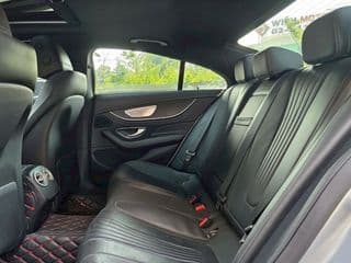 2022 Benz CLS220d AMG Premium Facelift - image blurred placeholder