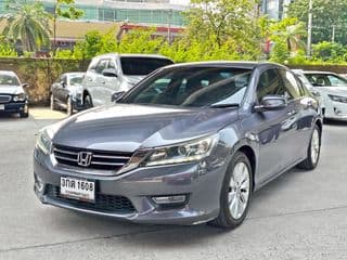 2014 Honda Accord 2.0 EL - image blurred placeholder