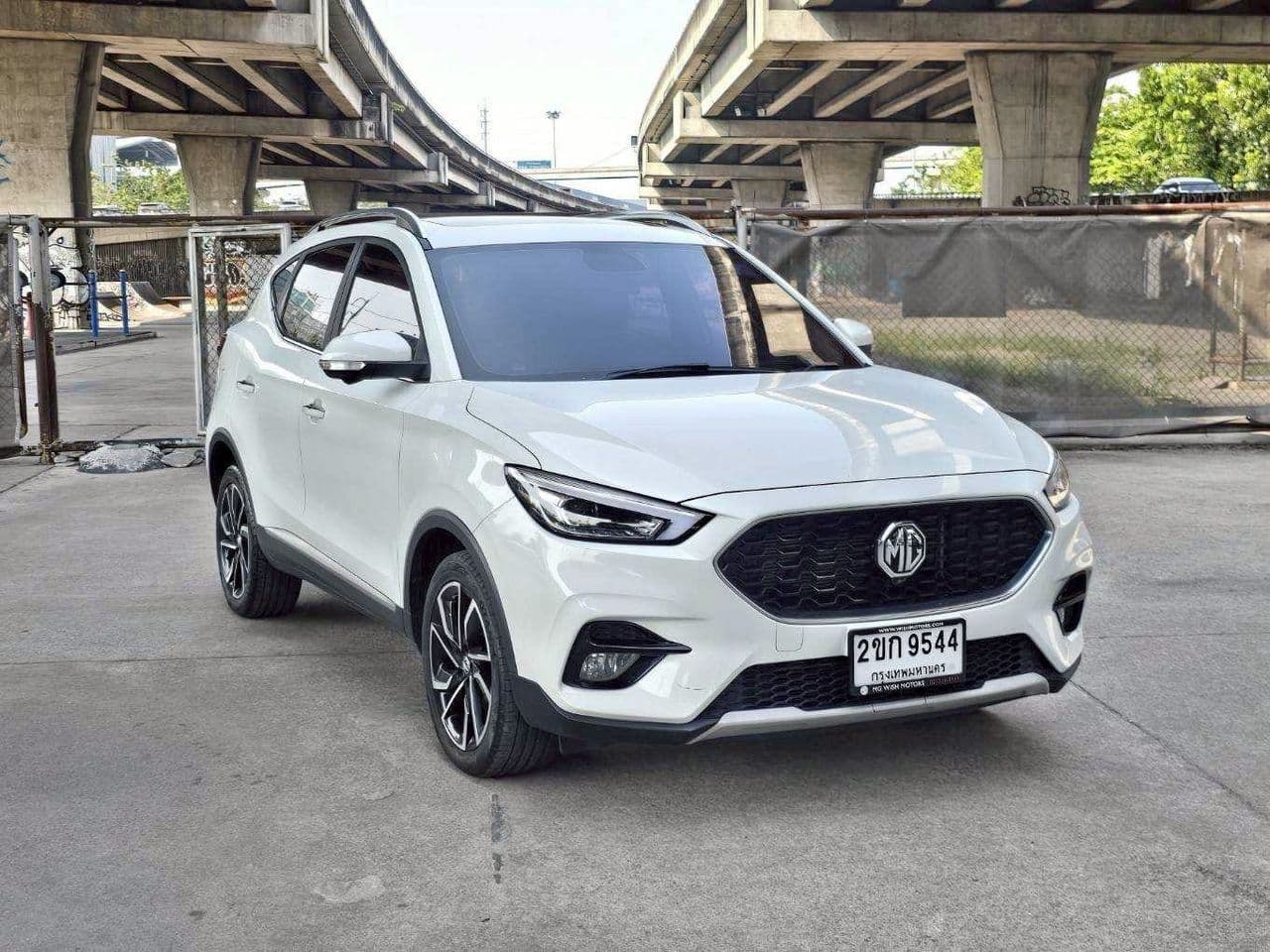 2021 MG ZS 1.5 X ซันรูฟ