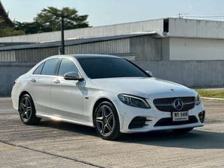 2019 Benz C300e AMG Dynamic - image blurred placeholder