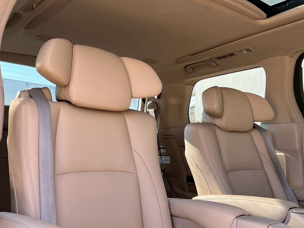 2013 Toyota Alphard 2.4 Hybrid (Top)