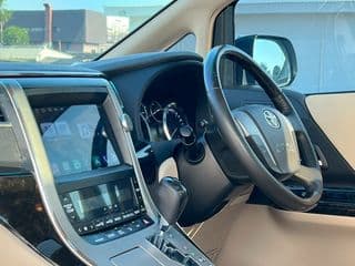 2013 Toyota Alphard 2.4 Hybrid (Top) - image blurred placeholder