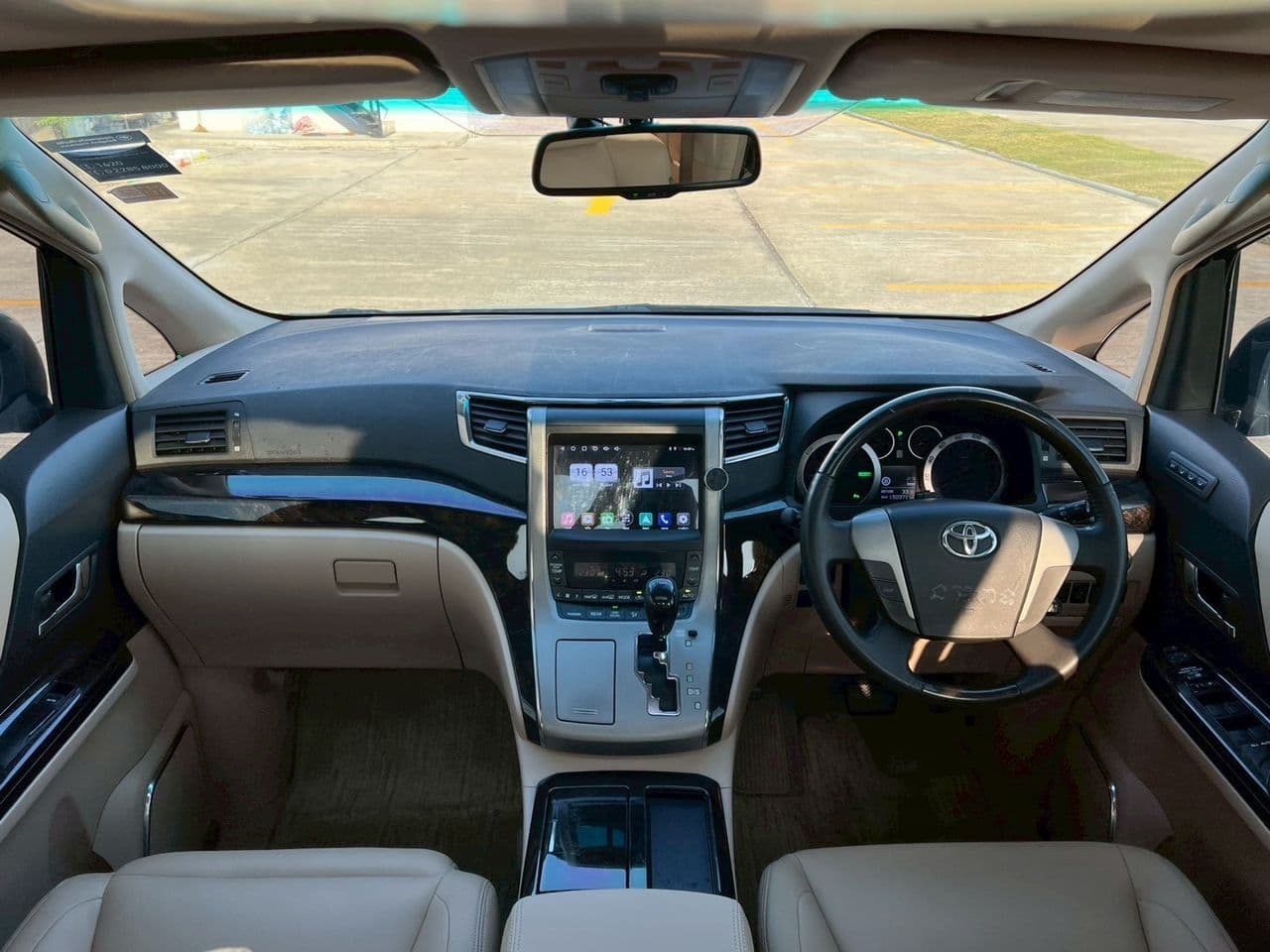 2013 Toyota Alphard 2.4 Hybrid (Top)