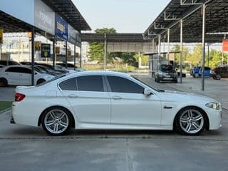 2013 Bmw 528i M-Sport 2.0 AT F10 - image blurred placeholder