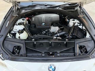 2013 Bmw 528i M-Sport 2.0 AT F10 - image blurred placeholder