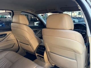 2013 Bmw 528i M-Sport 2.0 AT F10 - image blurred placeholder