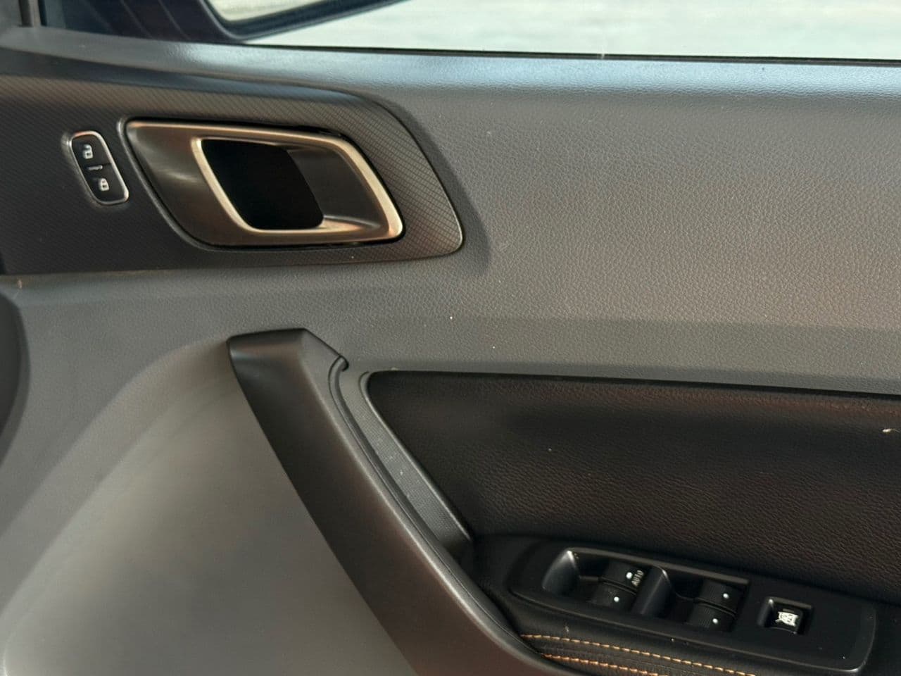 2017 FORD RANGER WILDTRAK 2.2 AT Hi-RIDER 4-Door